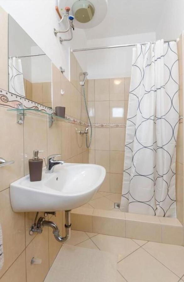 Apartments Anastazija فوديس المظهر الخارجي الصورة